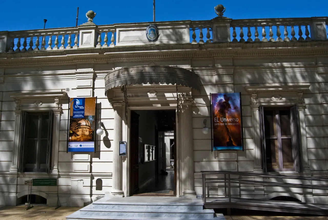 Facultad de Astronom a Exteriores Bafilma