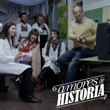 AMORES DE HISTORIA