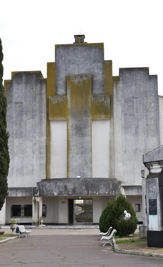 Cementerio Municipal de Azul