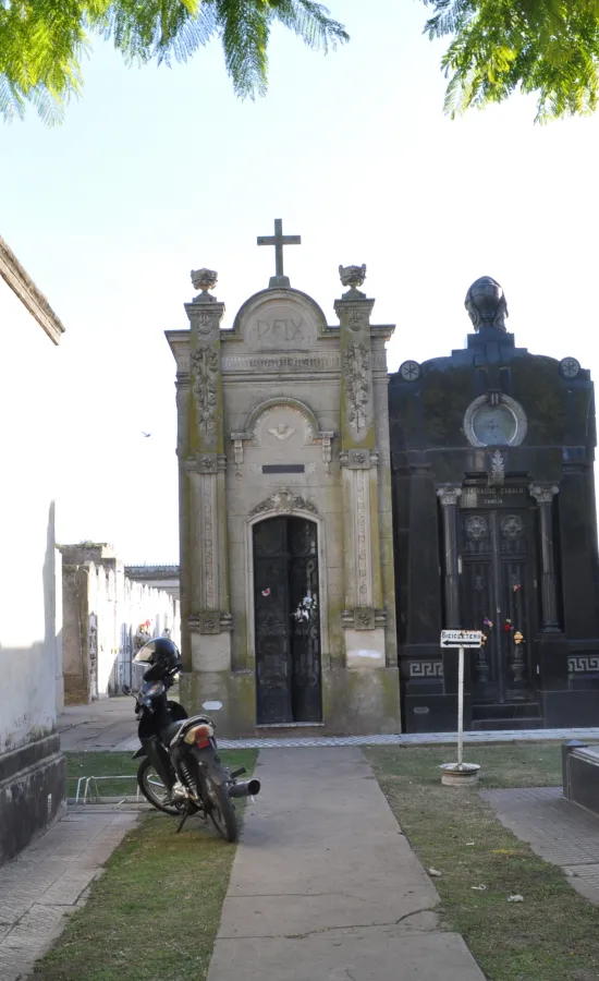 Cementerio Municipal de Lobos