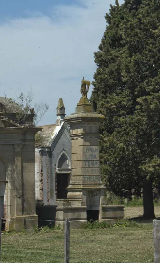 Cementerio Abandonado Sud