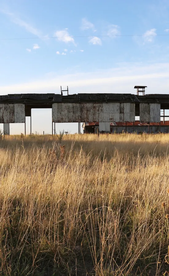 Estación de Ferrocarril abandonada Defferrari