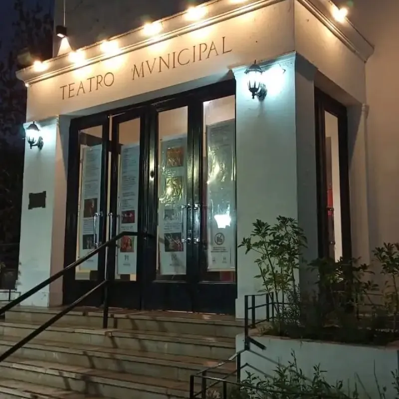 Teatro Municipal "Gregorio de Laferrere" - Espacio INCAA Morón