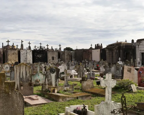 Cementerio Municipal de Azul