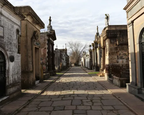 Cementerio Municipal de Azul