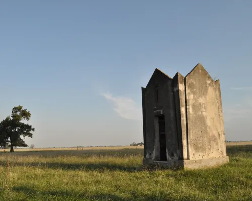 Cementerio abandonado de Uribelarrea