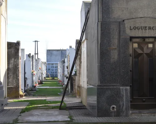 Cementerio Municipal de Lobos