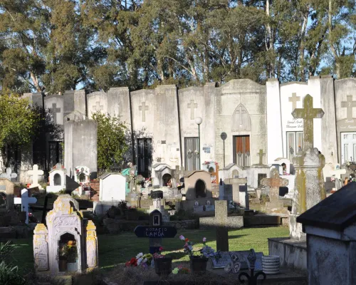 Cementerio Municipal de Lobos