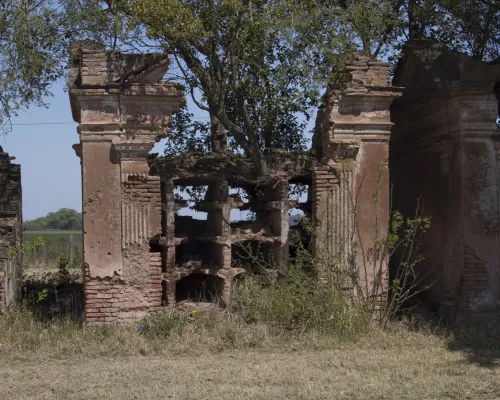 Cementerio Abandonado Sud