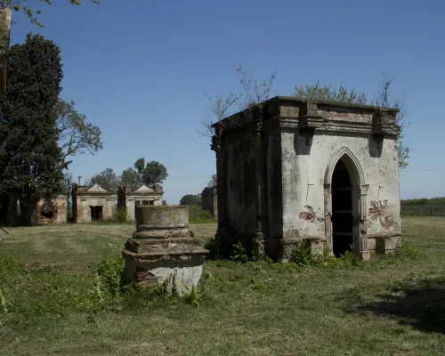 Cementerio Abandonado Sud