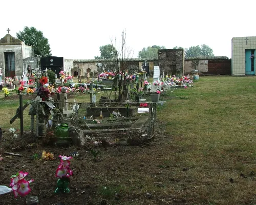 Cementerio Municipal de Zárate